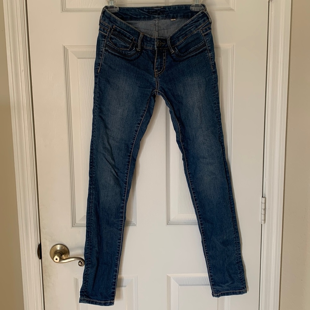 Like new bebe brand skinny jeans size 26
